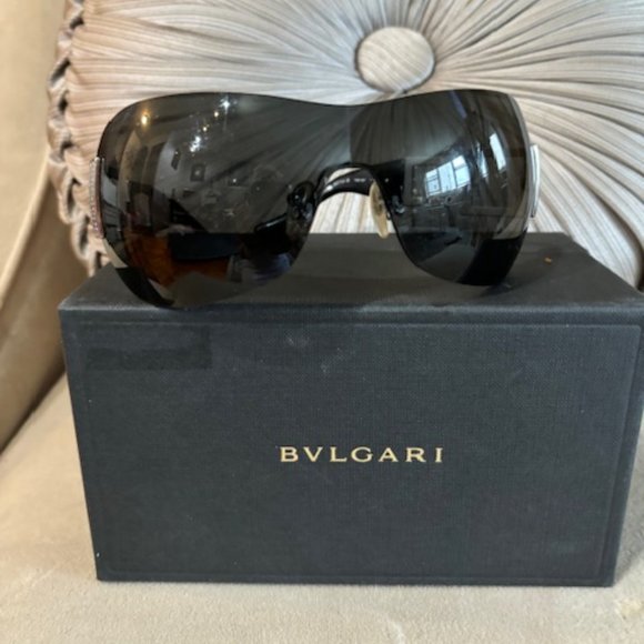 Bulgari Sunglasses w.Rhinestones - Picture 2 of 4